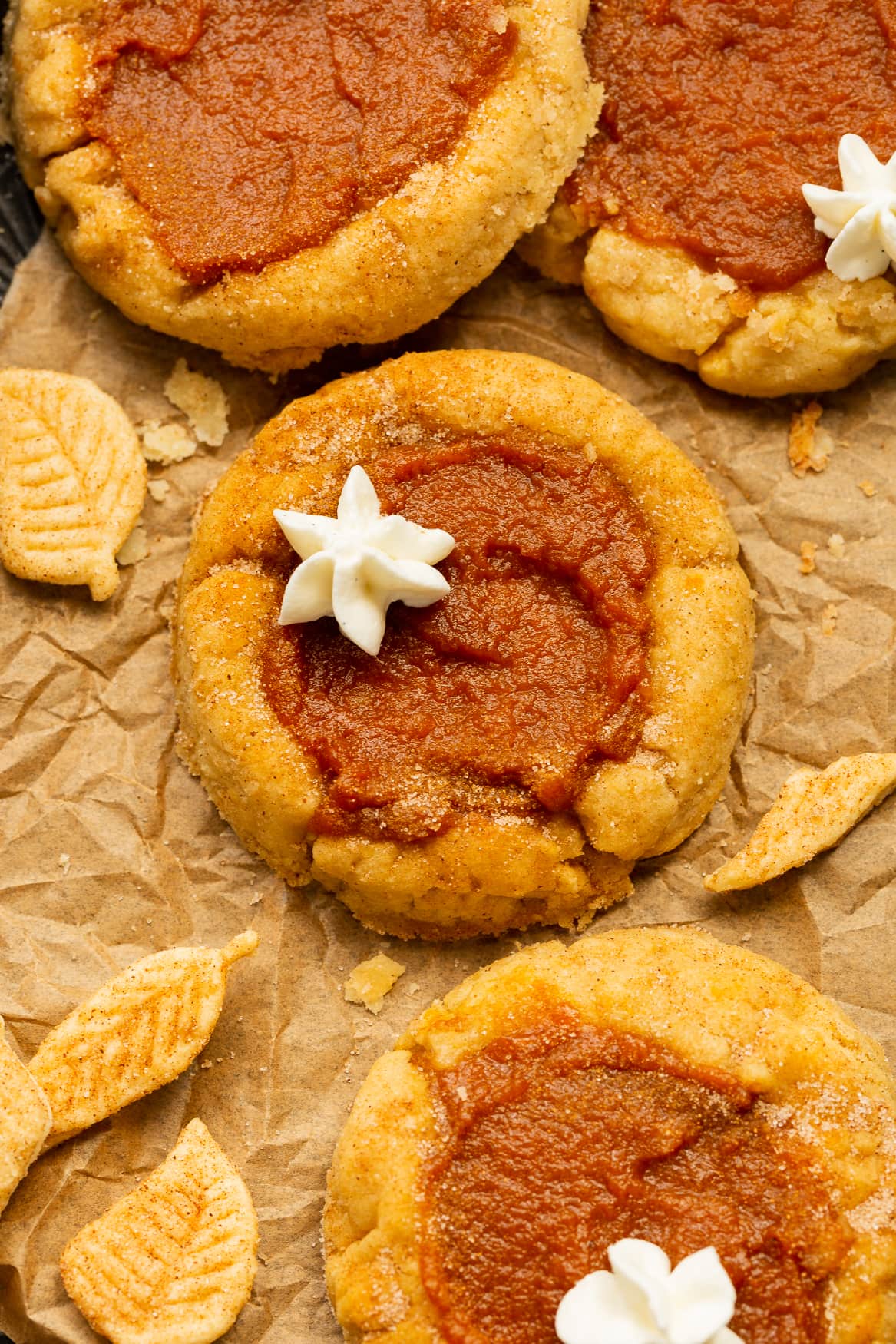 Soft and chewy pumpkin cookies (+Video)